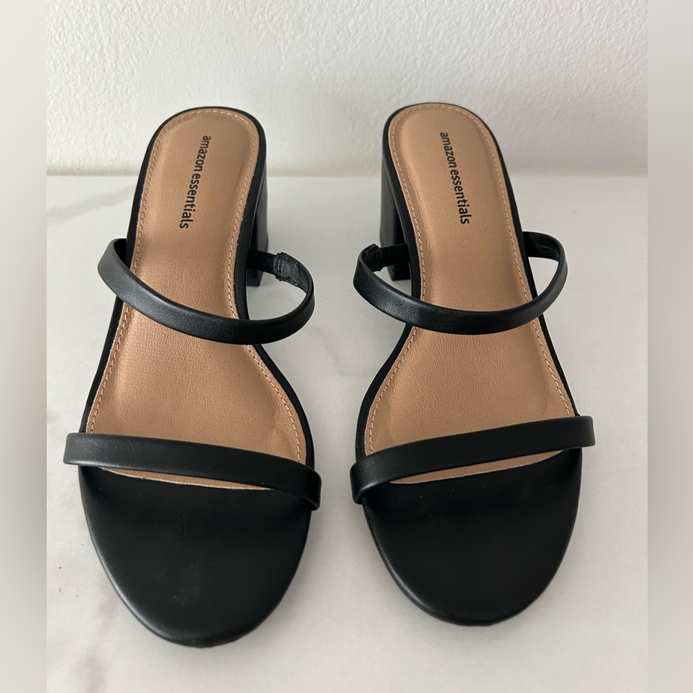 Amazon Essentials Heeled Slide! - Picture 2 of 3